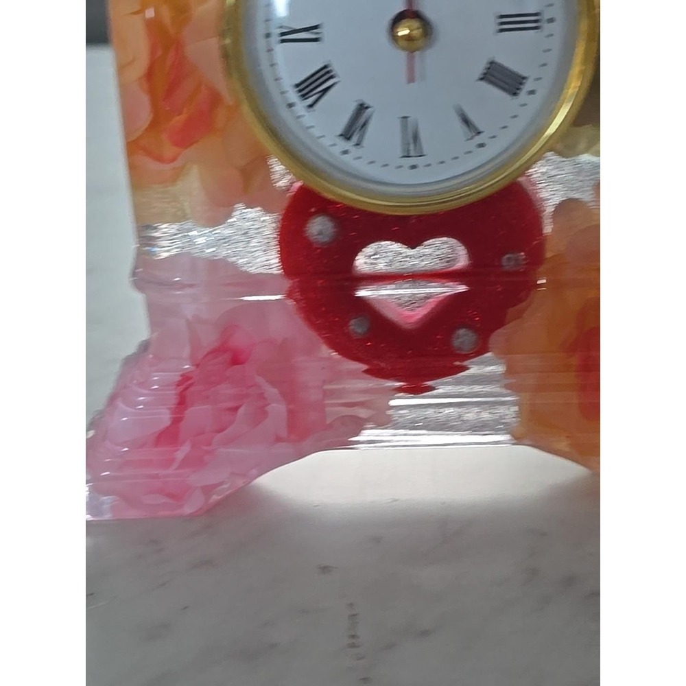 Handmade Resin Desk Clock Decoration Gift Heart Flowers 731 - Picture 2 of 9